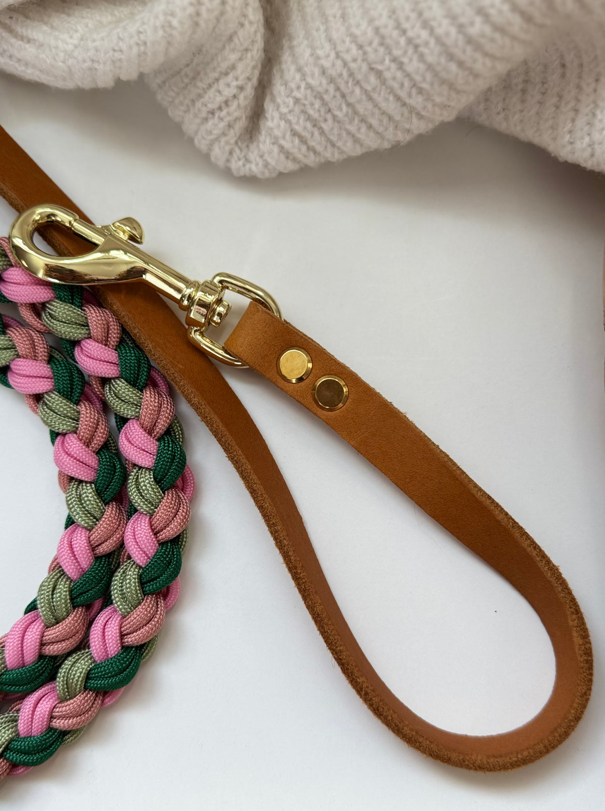 Paracordleine "Classic" mit Fettleder in der Farbkombi "Rosewood"