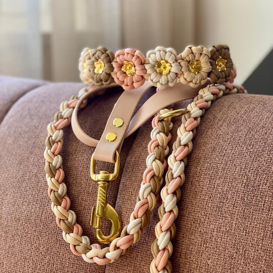 Paracord Halsband "Flora" in der Farbkombi "Rosé Harmony by Maya"