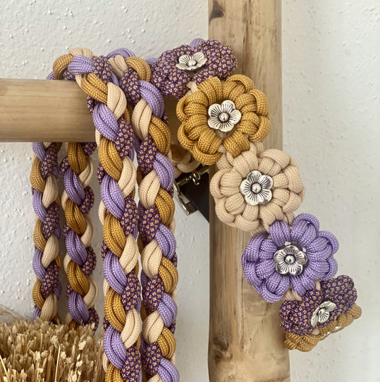 Paracord Halsband "Flora" in der Farbkombi "Princess"